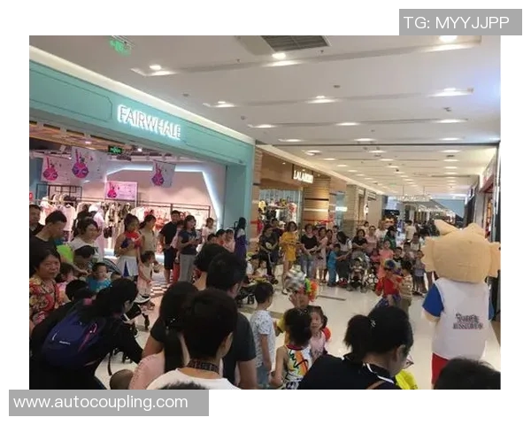 凯德广场足球明星签名活动盛况回顾与精彩瞬间分享